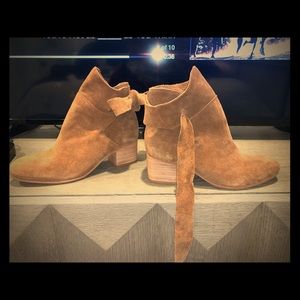 Rachel Zoe suede heeled boots. 7.5.